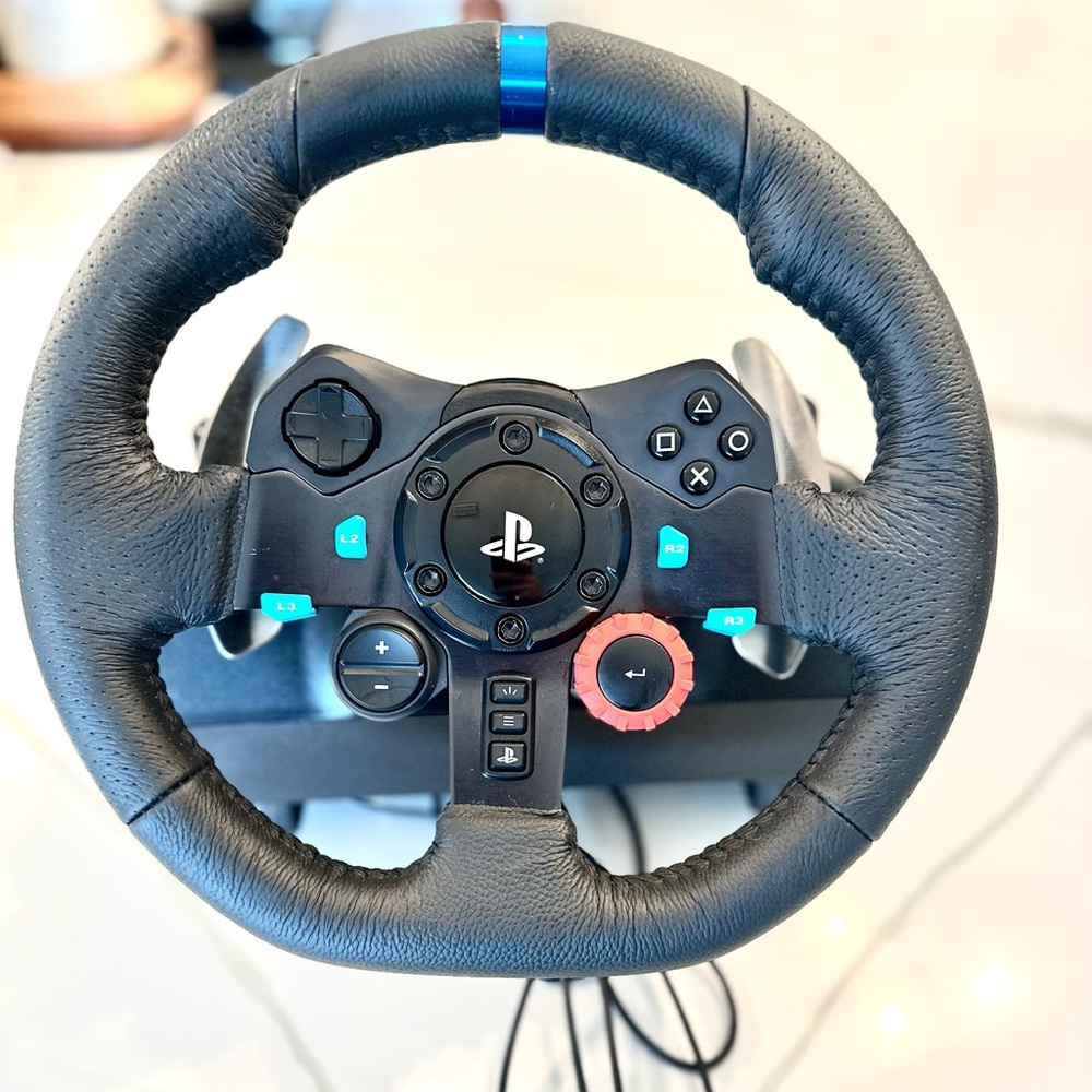 Logitech g29 driving force wheel